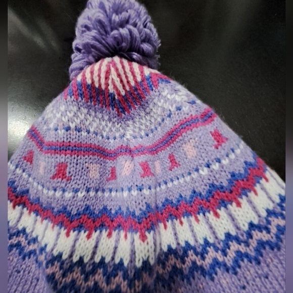 Columbia Girl's Purple & Pink Beanie   Size Youth - Picture 2 of 7